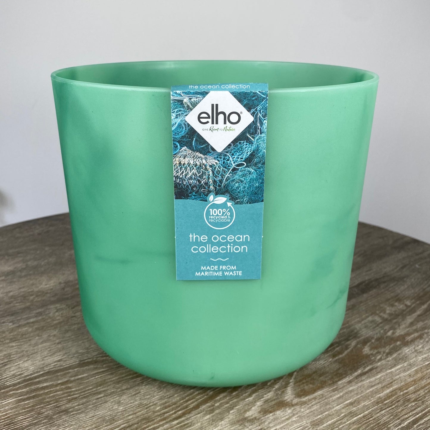 Elho Ocean Collection Round Pot | Pacific Green 22cm