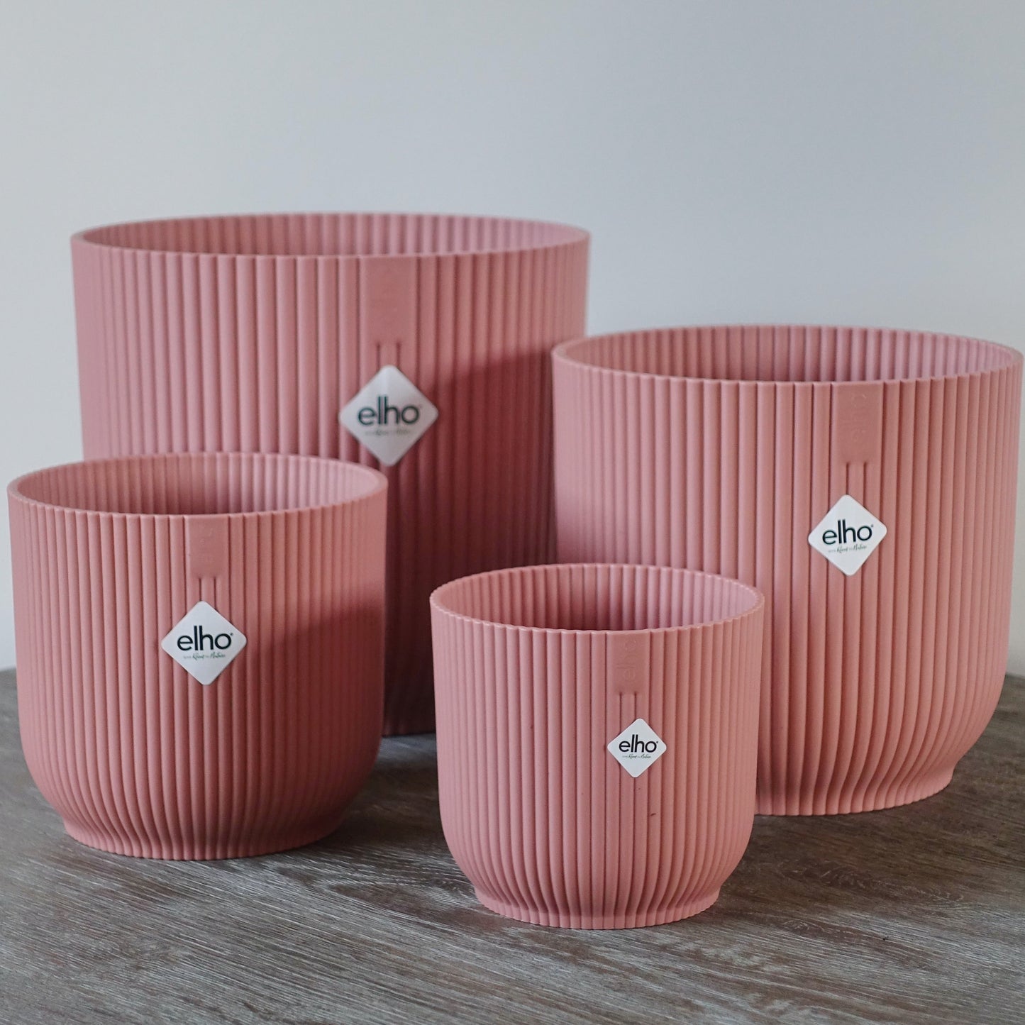 Elho Vibes Fold Round Pot Delicate Pink 18cm