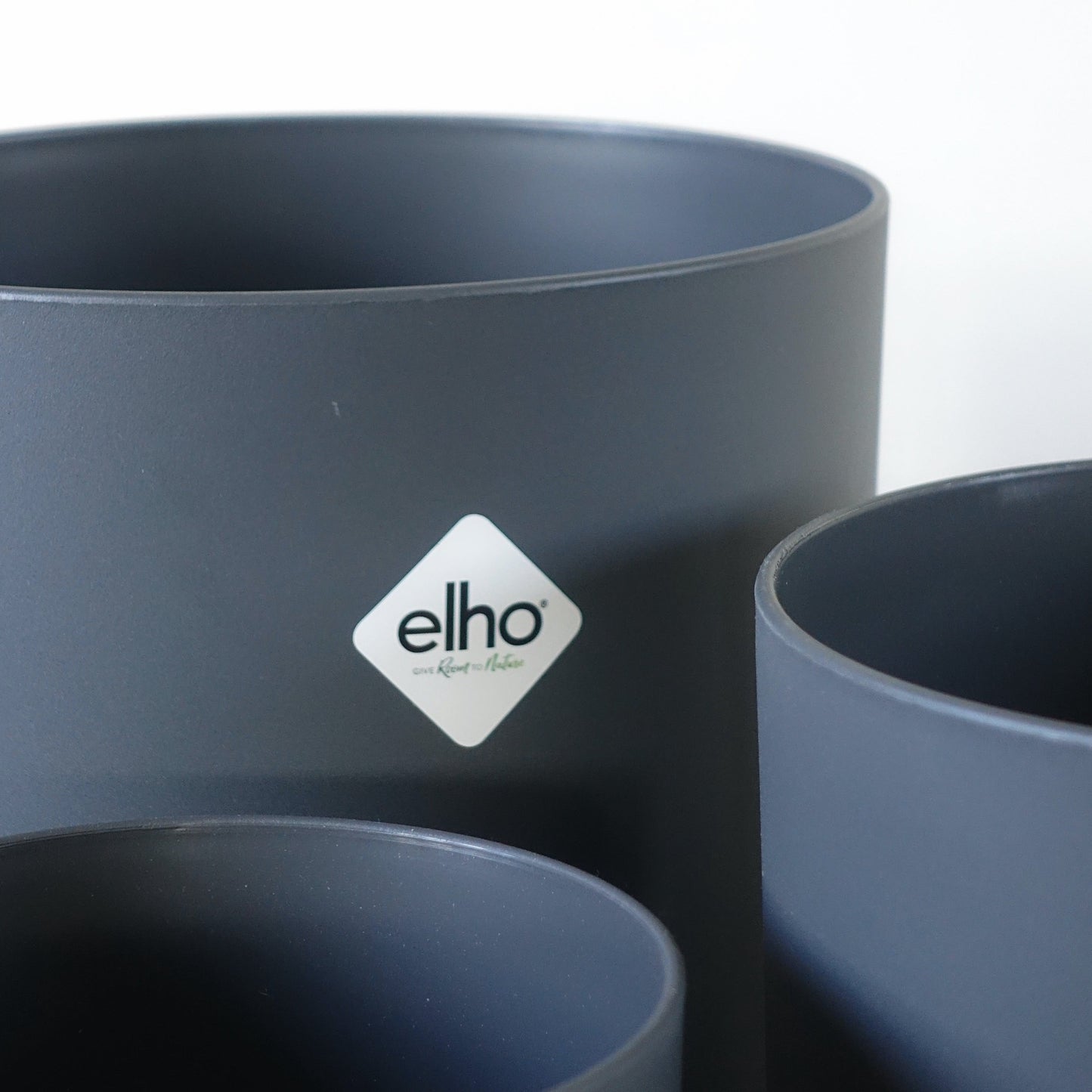 Elho Soft Round Pot Anthracite 22cm